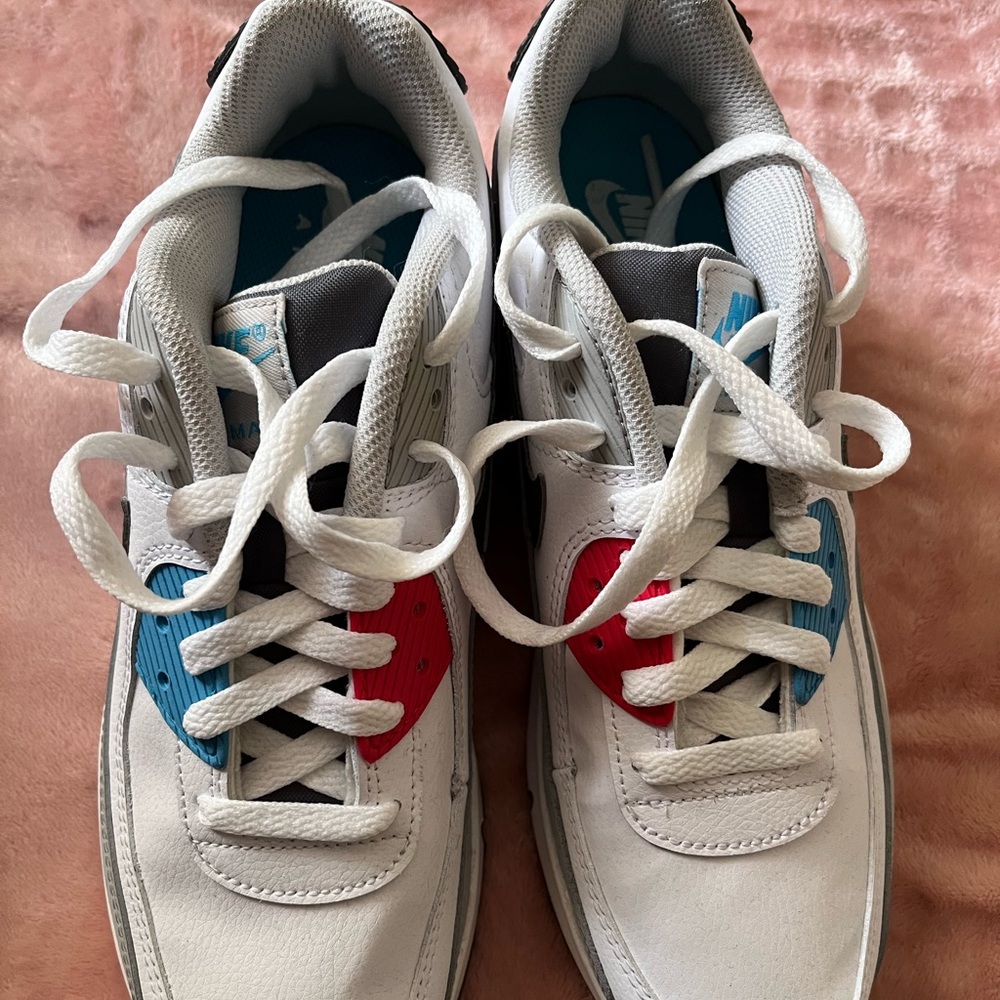 nike air maxes